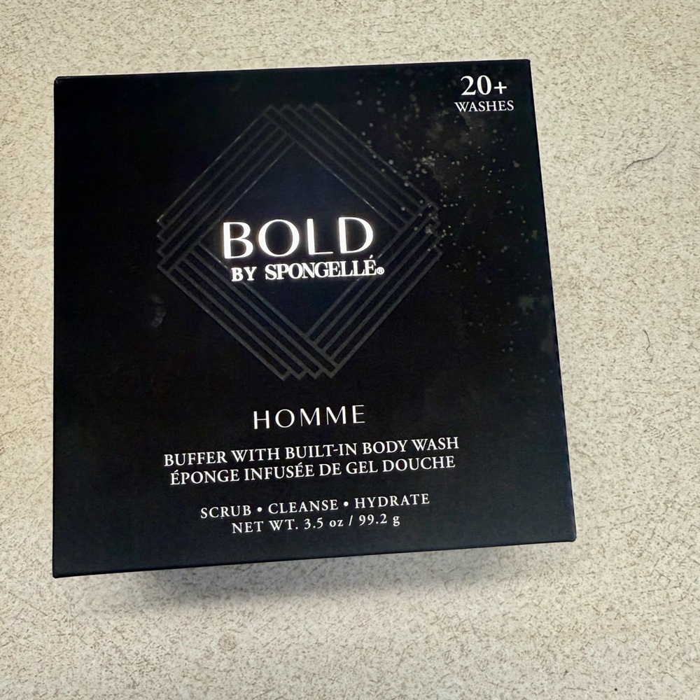 Bold by Homme Buffer with Built-In Body Wash - Black